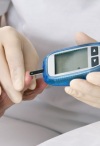 Прибор измерения сахара в крови – глюкометр 