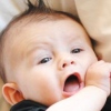 Гноятся глаза у новорожденного – повод для обращения к окулисту